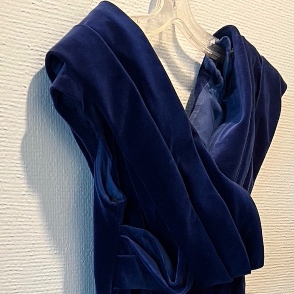 Watters Design Stunning Off the Shoulder Blue Velvet Long Gown